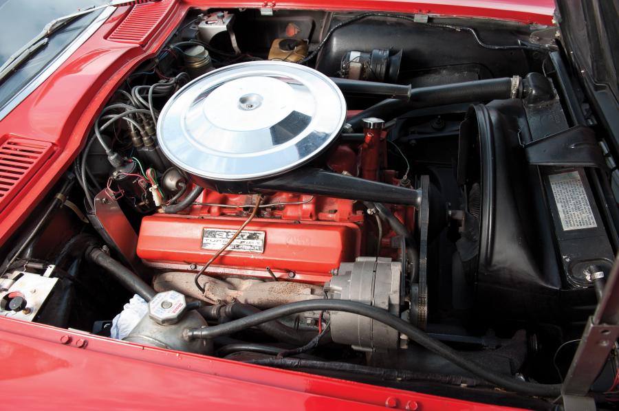  Chevrolet Corvette Stingray Convertible 1963 года  (фото 7 из 37)